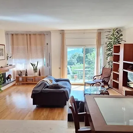 Vas Dom U Sarajevu Mir, Udobnost I Blizina Grada *